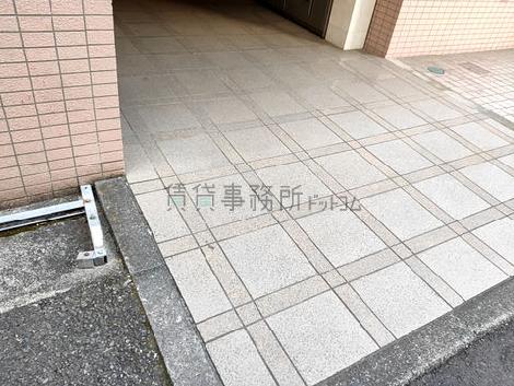 正面玄関