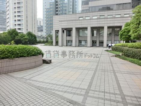 見透しの良い敷地内