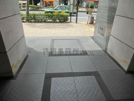 正面玄関