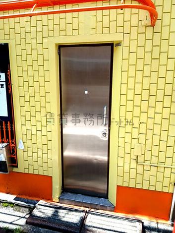 正面玄関