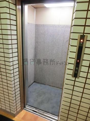 エレベーター