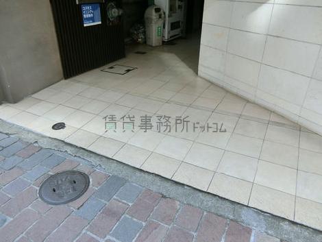 正面玄関