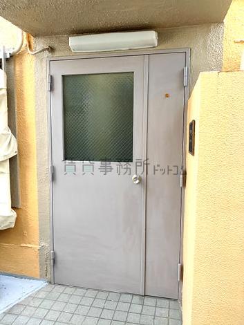 正面玄関