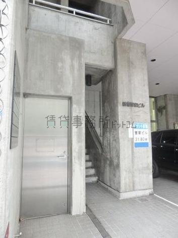 正面玄関