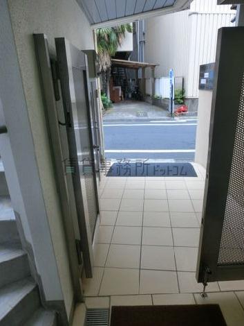 正面玄関