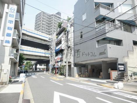 首都高速が見えます