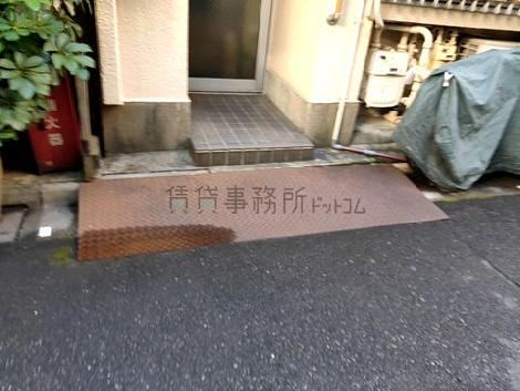 正面玄関