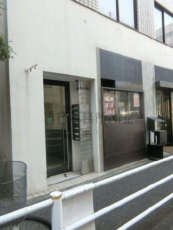 正面玄関
