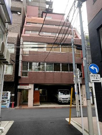 室町ビルの外観写真