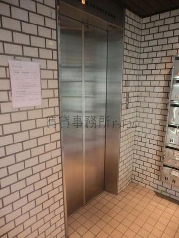 エレベーターです