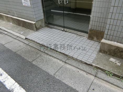 正面玄関