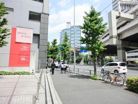 幅の広い歩道