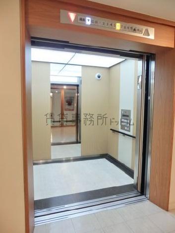 防犯カメラを配置
