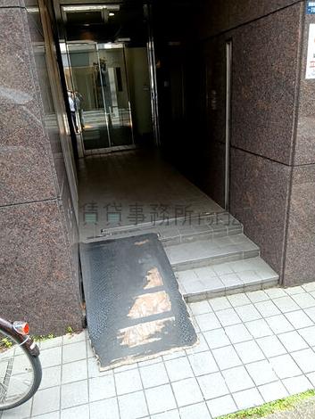 正面玄関