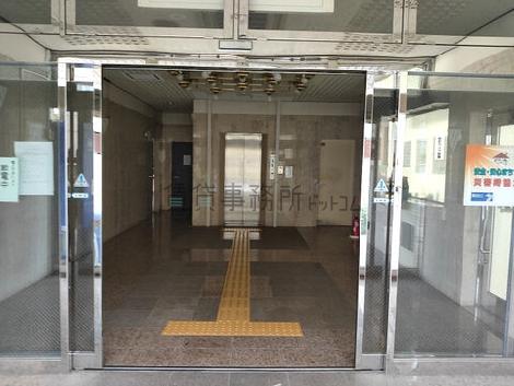 正面玄関