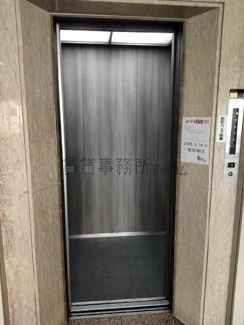 エレベーター