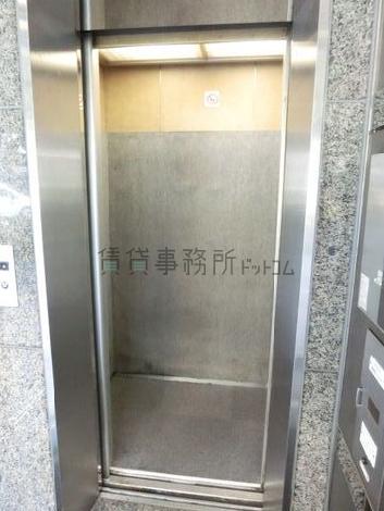 エレベーター