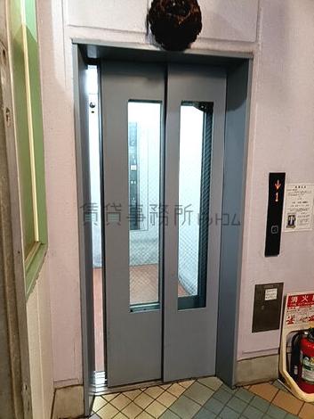 エレベーター