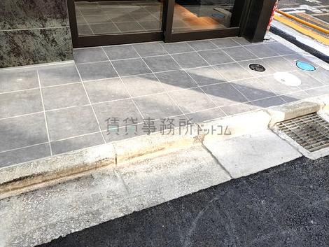 正面玄関