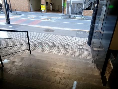 正面玄関