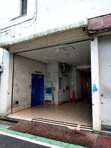 正面玄関