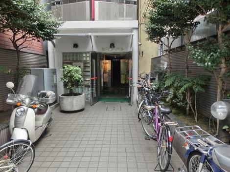 正面玄関