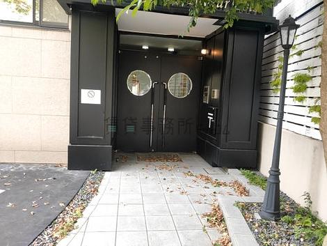 正面玄関