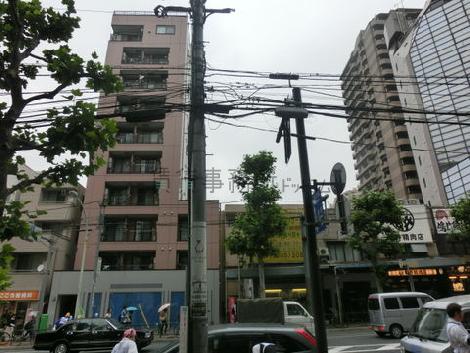 物件から入口から見た周辺です
