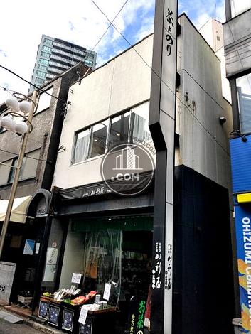 山利屋大泉店ビル 外観写真