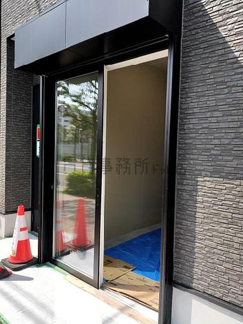 正面玄関