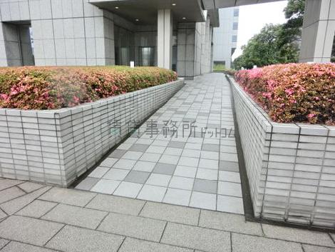 緩やかな傾斜のスロープ
