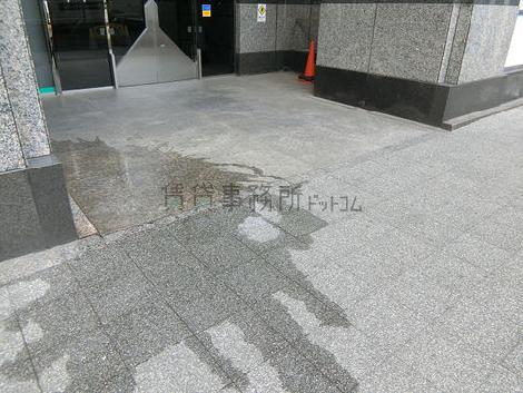 正面玄関