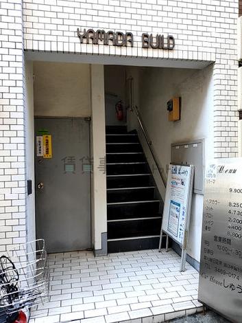 正面玄関