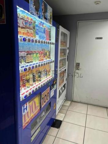 自動販売機あり