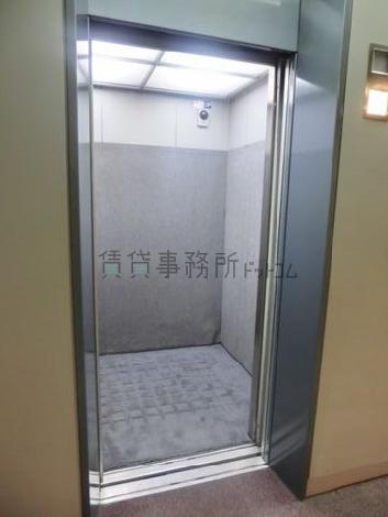 防犯カメラを設置
