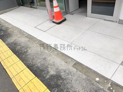 正面玄関