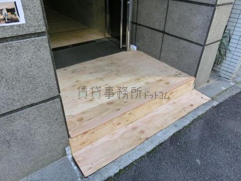 正面玄関