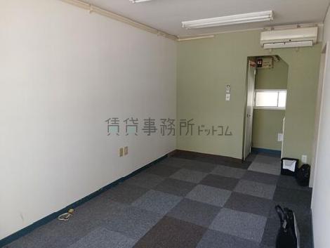 高橋ビルの室内