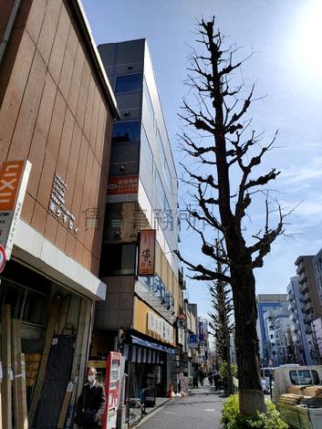 オーイズミホールディングス厚木ビルの室内