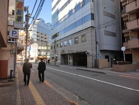 玄関から左方向