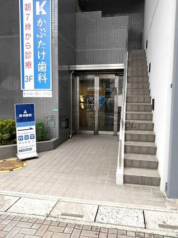 正面玄関