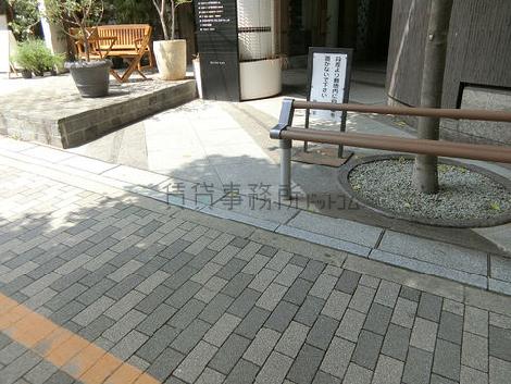 正面玄関