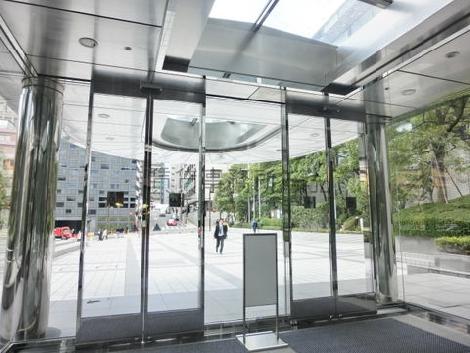 正面玄関