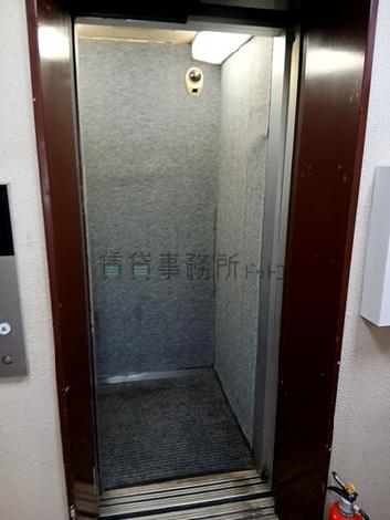 エレベーター