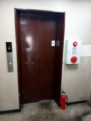 エレベーター