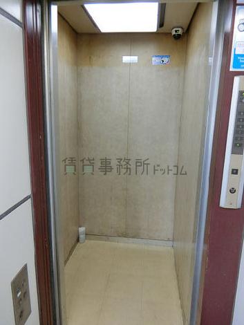 エレベーター