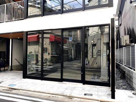 正面玄関