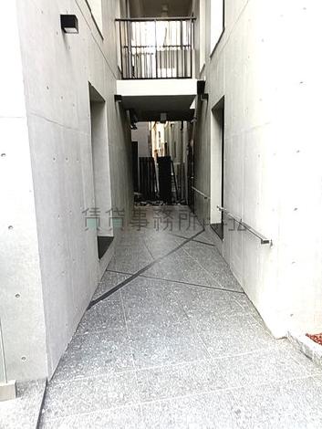 正面玄関