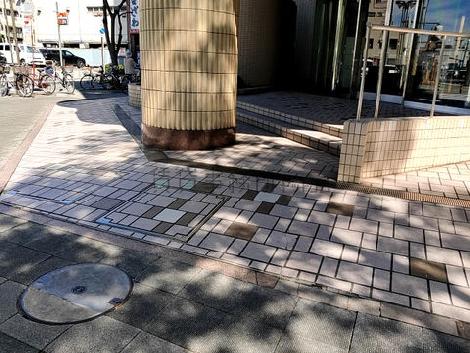 正面玄関