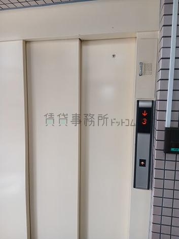 高さが低いエレベーター